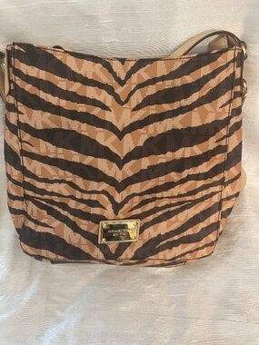 Michael Kors messenger handbag